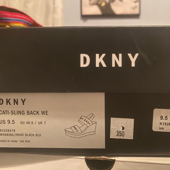 DKNY sandals - Picture 2 of 4